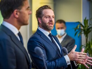 Kabinet besluit coronapersconferentie te vervroegen naar vrijdag
