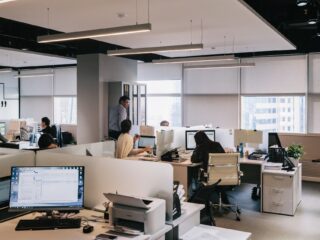 Verbod nulurencontract en verplichte verzekering zzp'ers: dit verandert er op de arbeidsmarkt