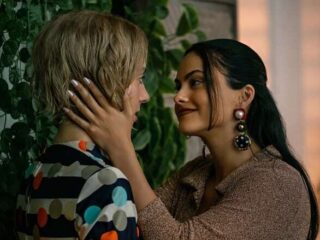 Netflix dropt eerste beelden van nieuwe high school-film 'Do Revenge'