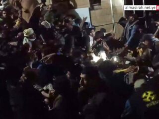 Zeker 78 doden na chaos bij uitdelen financiële hulp in Jemen