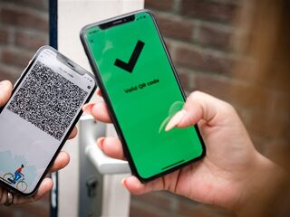 Twee doktersassistenten opgepakt na handel in valse vaccinatiebewijzen