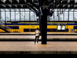 Geen treinen in Zuid-Holland, in het hele land vertragingen