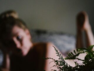 Man blijkt maandenlang foto's van dochter te kopen op OnlyFans: "Walg van mezelf"