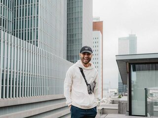 Haris vertrekt naar Afghanistan om gezinnen in nood te helpen