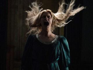 Deze nieuwe serie brengt je 8 creepy horrorverhalen om te kijken met Halloween