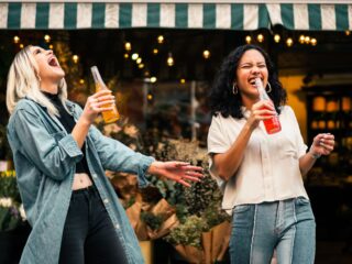 Gemiddeld 1 jongere per week in het ziekenhuis door alcoholvergiftiging