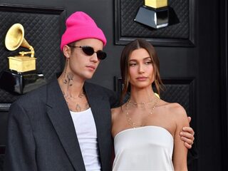 Hailey over Justin Bieber: "Het is een rare situatie, maar het komt goed met hem"
