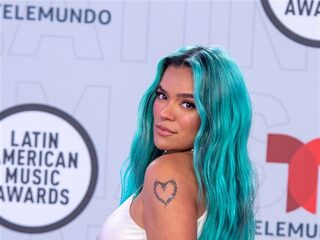 Karol G en Bad Bunny grote winnaars Latin American Music Awards