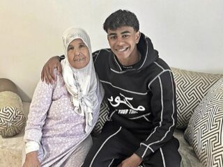 Oma van Lamine Yamal moet wijk verlaten wegens veiligheidsproblemen: “Ze zijn jaloers”