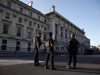 Megaproces tegen 20 verdachten aanslagen Parijs van start