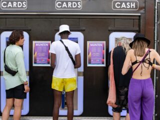 1 op de 5 festivalbezoekers wil (meer) drugs gaan gebruiken door duurdere drankjes