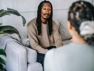 Zwarte mannen met melanomen hebben slechtere overlevingskans door witte medische wereld