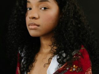 Waarom alle profielfoto's paars kleuren deze maand