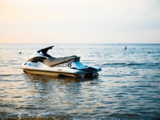 Dikke boete voor Nederlandse 13-jarige op jetski in Italië