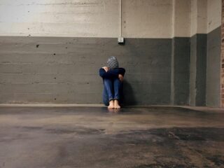 Steeds meer jongeren raken dakloos: "Liep nachtenlang rondjes"