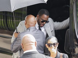 Getuige R. Kelly-proces: 'Hij besmette me expres met een soa'