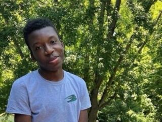 Ralph (16) neergeschoten na aanbellen bij verkeerd huis, man (84) na protesten opgepakt