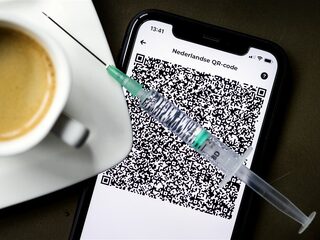 Advocaten starten rechtszaak tegen de Staat vanwege coronapas