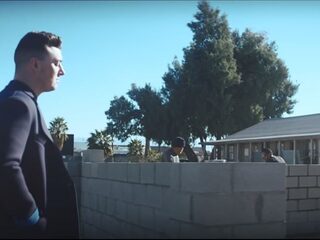 Jimmy Fallon brengt Sam Smith in verlegenheid door Sam te imiteren