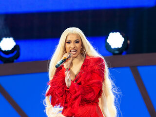 Cardi B haalt uit naar rappers die 'depressieve' muziek maken: "Iedereen wil dood tegenwoordig"