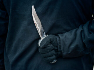 Burgemeesters willen landelijk messenverbod voor jongeren