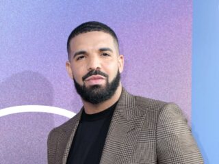 Drake geeft recent gedumpte fan 50.000 dollar