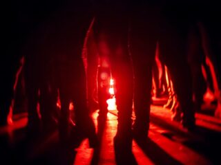 Illegale rave in België houdt buurtbewoners hele weekend wakker