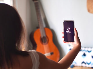 TikTok voert strengere regels in voor minderjarige gebruikers