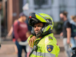 Politie arresteert 8 mensen na grote 'patsercontrole' in Rotterdam