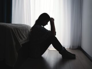 Franse man liet zijn vrouw tien jaar lang verkrachten in hun eigen huis