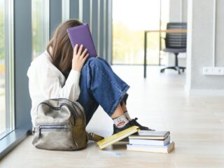 'Gossip Girl'-roddelkanalen nemen scholen over via TikTok met alle gevolgen van dien