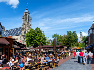 Buurlanden verbaasd over snelle versoepelingen in Nederland