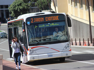 Vrouw vergeet tas met 40.000 euro in Franse bus