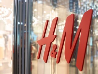 H&M begint een rechtszaak tegen Shein wegens het kopiëren van ontwerpen