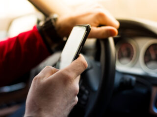 Appende automobilisten riskeren vanaf vandaag hoge boete door slimme camera