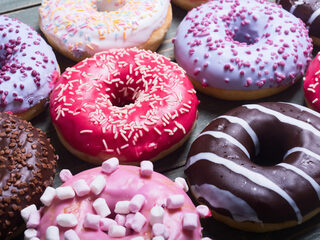 Foutje: man eist geld bij overval op donutwinkel waar je alleen kunt pinnen