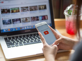 YouTube gaat dislikes bij video's verbergen