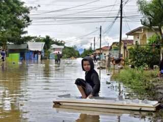 Gevaarlijke storm Eta bereikt Cuba en Florida na ravage in Midden-Amerika