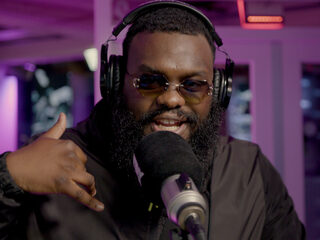 Jordymone9 doet z'n ding tijdens sessie bij Yous!