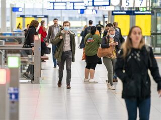 Centraal station Utrecht ontruimd, zwaarbewapende agenten aanwezig
