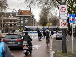 Dit verandert er voor jou in 2023: helmplicht, lachgasverbod en meer