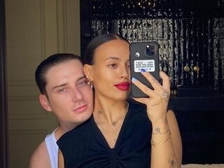 Yung Felix en vriendin Widya in verwachting van eerste kindje