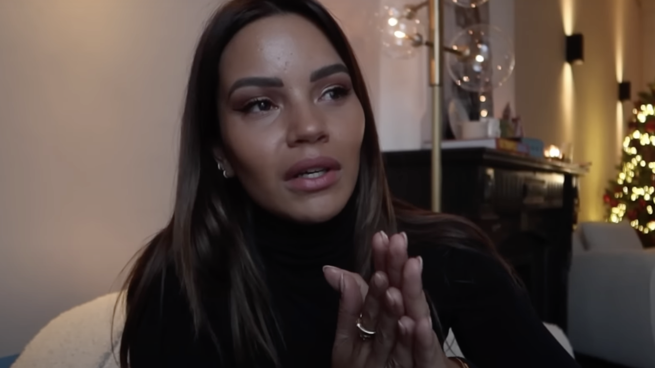 Monica Geuze stopt met vloggen en deelt relatiebreuk FunX.nl Monica Geuze stopt met vloggen en deelt relatiebreuk FunX.nl