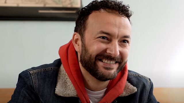 Nasrdin Dchar: "Om sterk in je schoenen te staan, moet je je roots kennen"