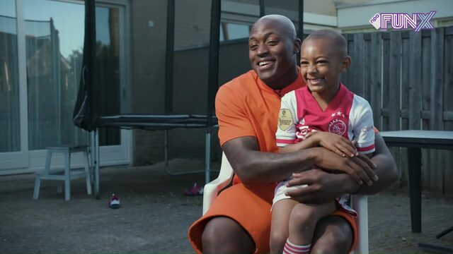 De Achterhoede: de familie van Ryan Gravenberch vertelt waarom ze trots op hem zijn