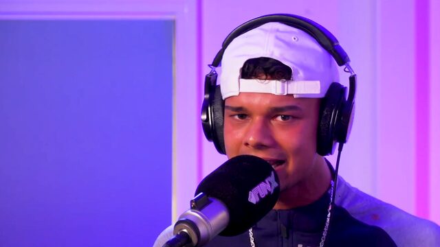 JORI spit vuur op persoonlijke track tijdens sessie