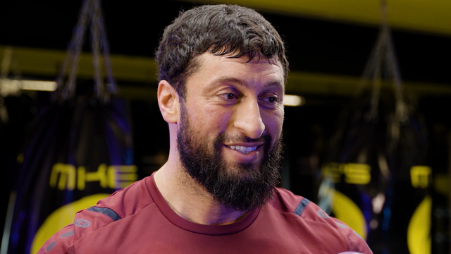 Jamal Ben Saddik over gevecht met Levi Rigters: "Hij gaat sowieso neer"