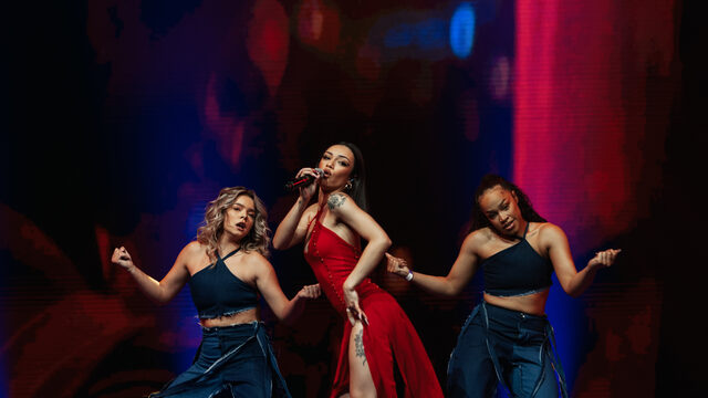 Backstage bij de FunX Music Awards met Broederliefde, Kevin, Wef en Trobi