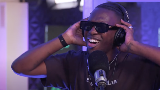 Lino Ka6ongo performt nieuwe single 'Als Die Guys' tijdens FunX-sessie