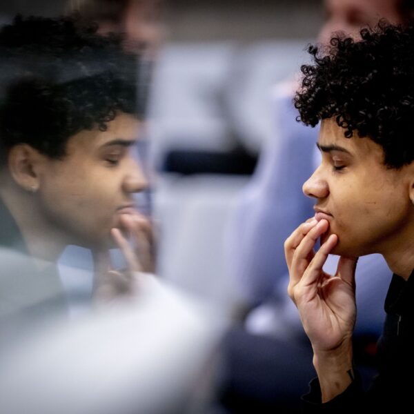 Jason Bhugwandass verloor zes vrienden tijdens strijd met jeugdzorg: "Ik ben geen professional, maar een slachtoffer"